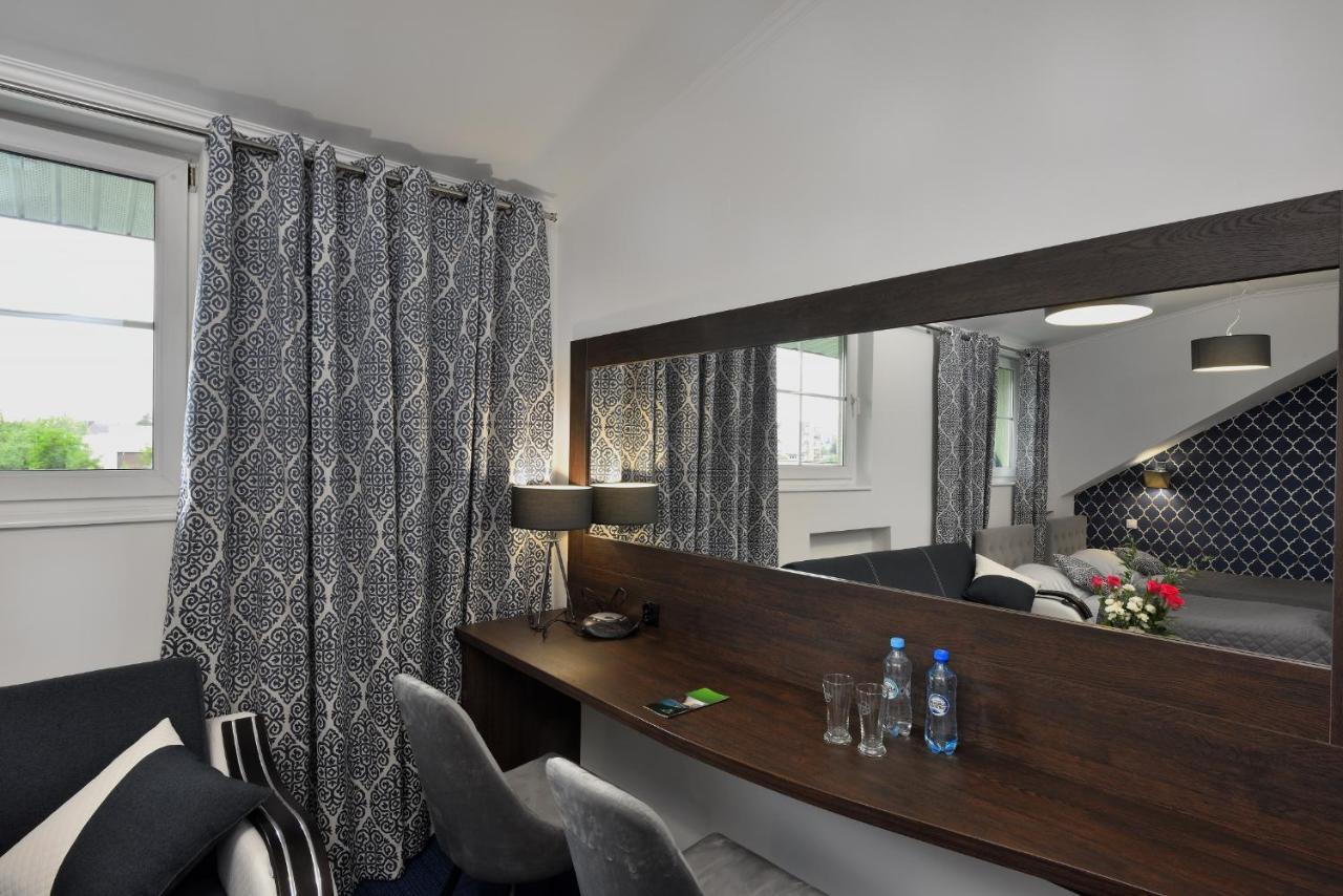 Hotel Agat Piotrków Trybunalski Esterno foto