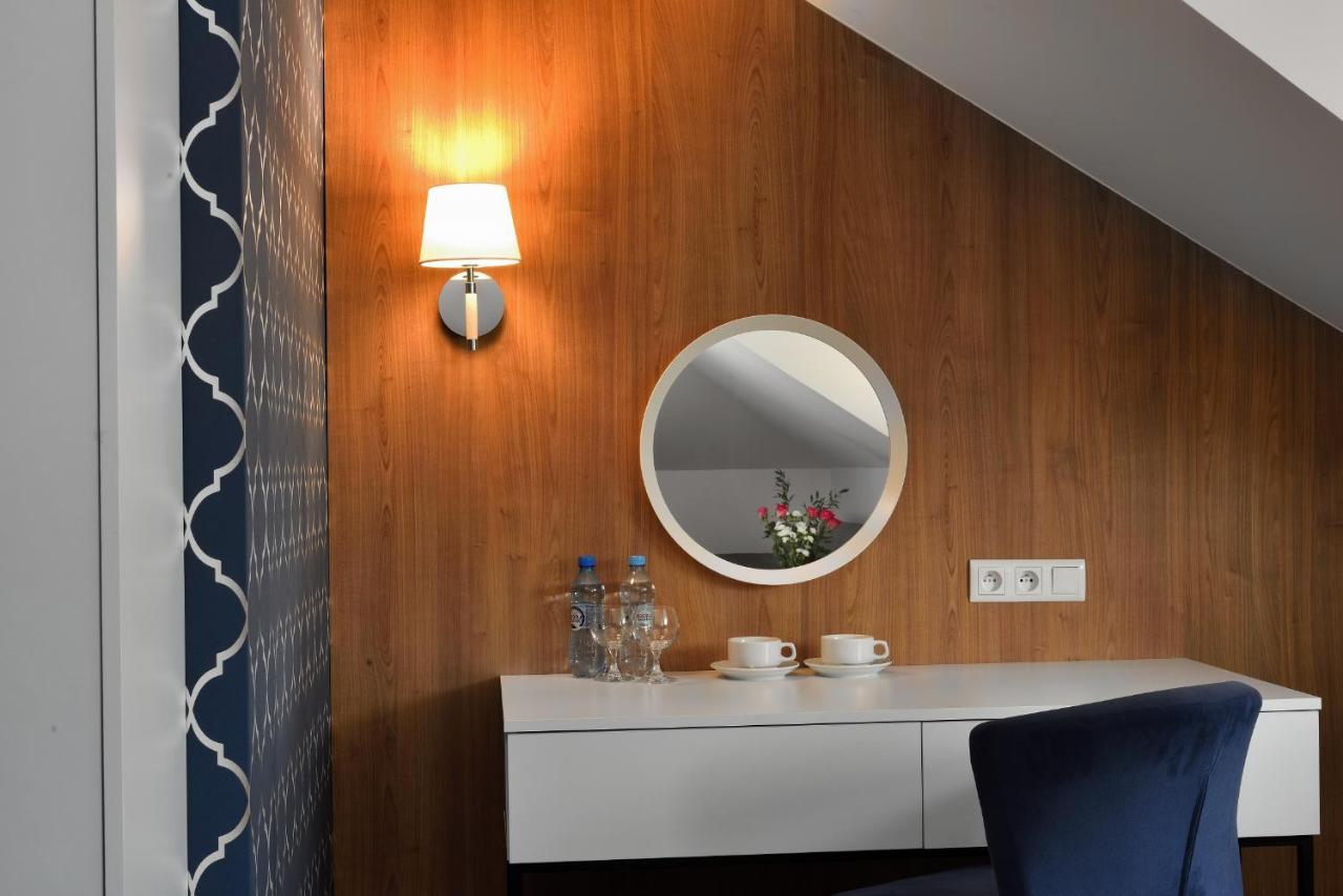 Hotel Agat Piotrków Trybunalski Esterno foto