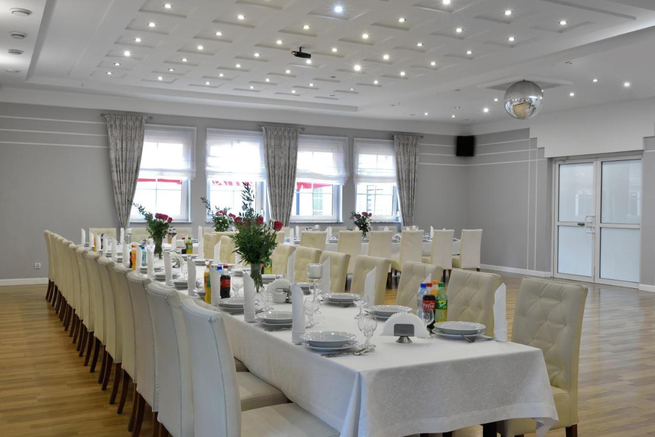 Hotel Agat Piotrków Trybunalski Esterno foto