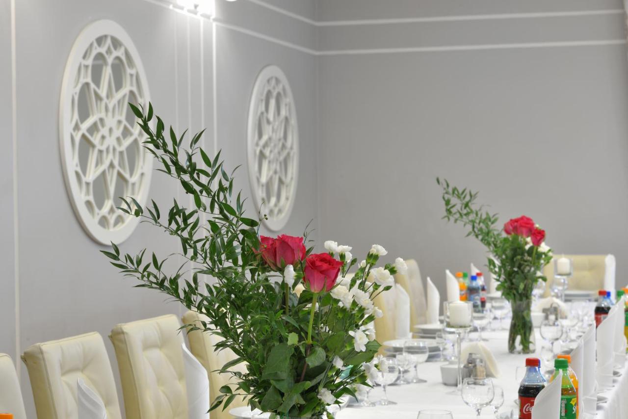 Hotel Agat Piotrków Trybunalski Esterno foto