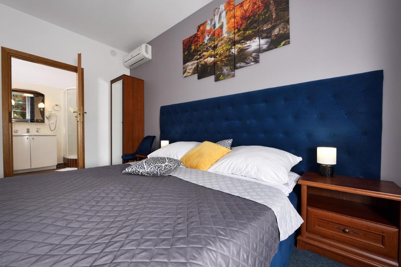 Hotel Agat Piotrków Trybunalski Esterno foto