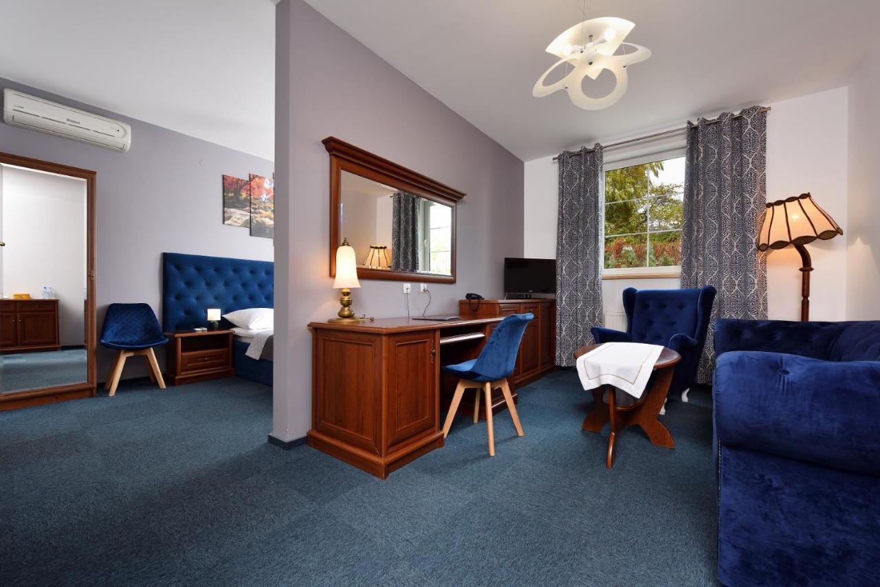 Hotel Agat Piotrków Trybunalski Esterno foto