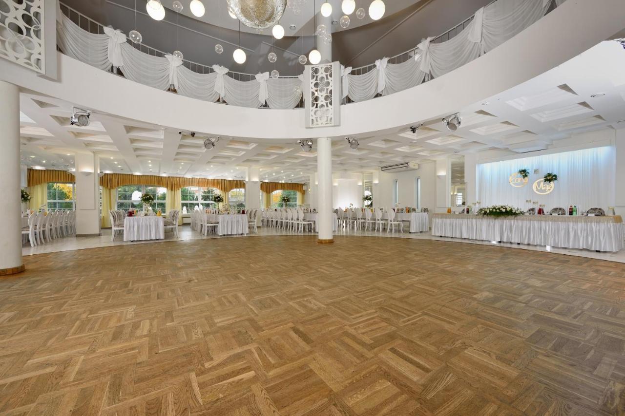Hotel Agat Piotrków Trybunalski Esterno foto