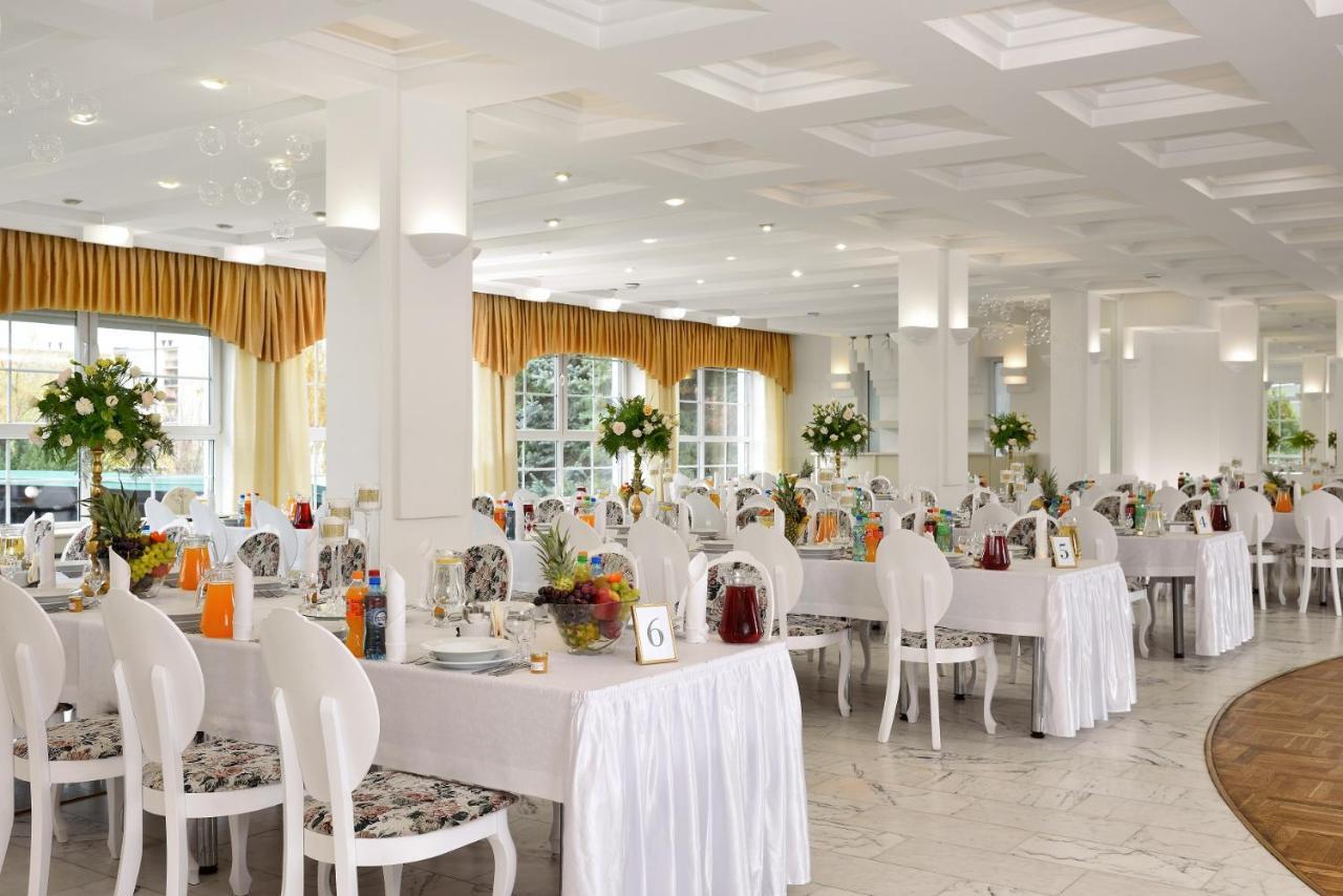 Hotel Agat Piotrków Trybunalski Esterno foto