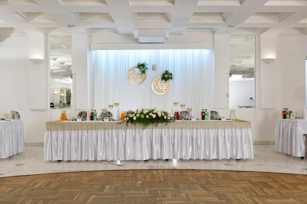 Hotel Agat Piotrków Trybunalski Esterno foto