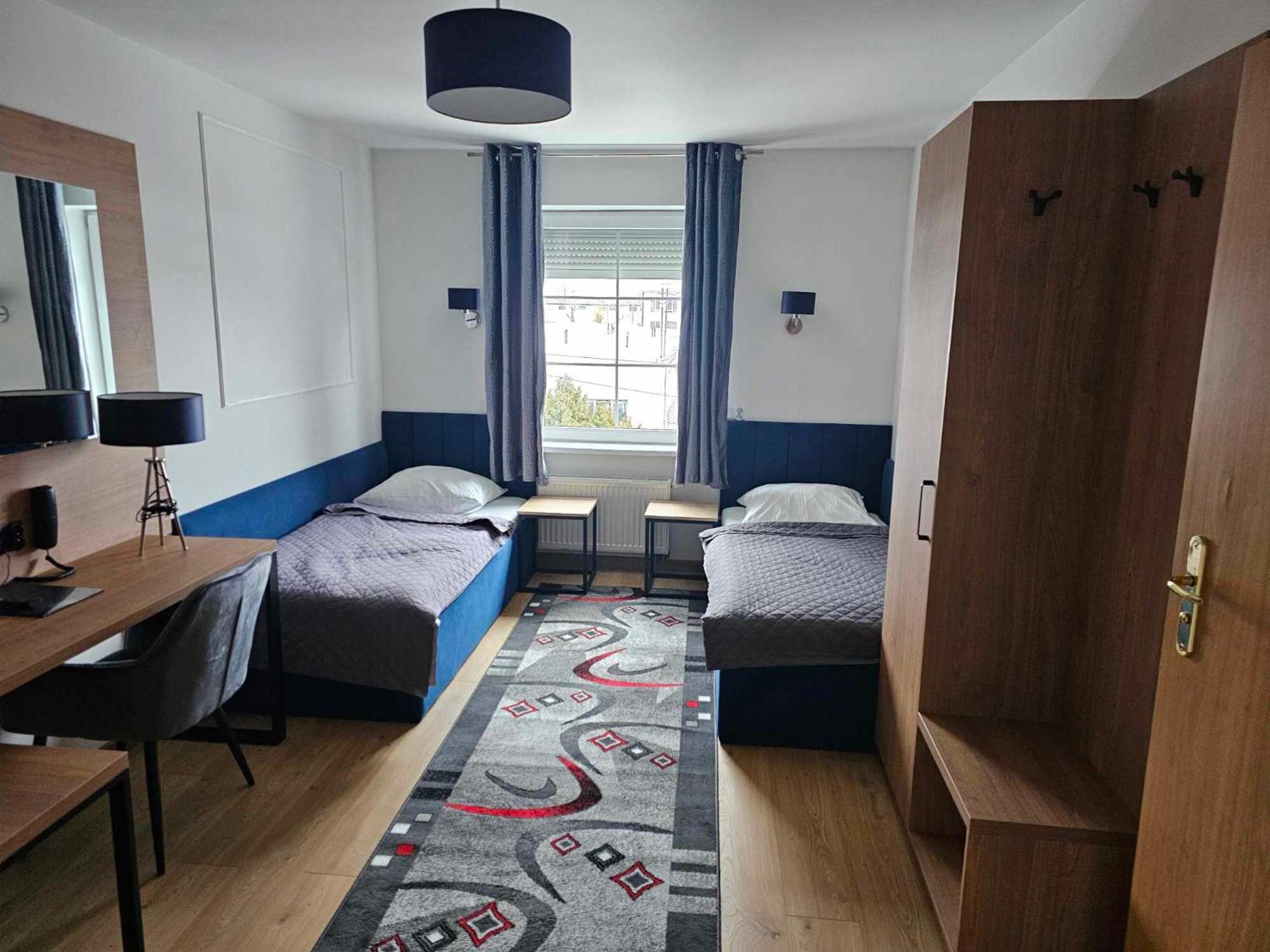 Hotel Agat Piotrków Trybunalski Esterno foto